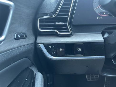 Used 2023 Kia Sportage X-Pro image 19