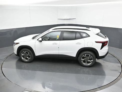 New 2026 Chevrolet Trax LT w/ Driver Confidence Package image 19