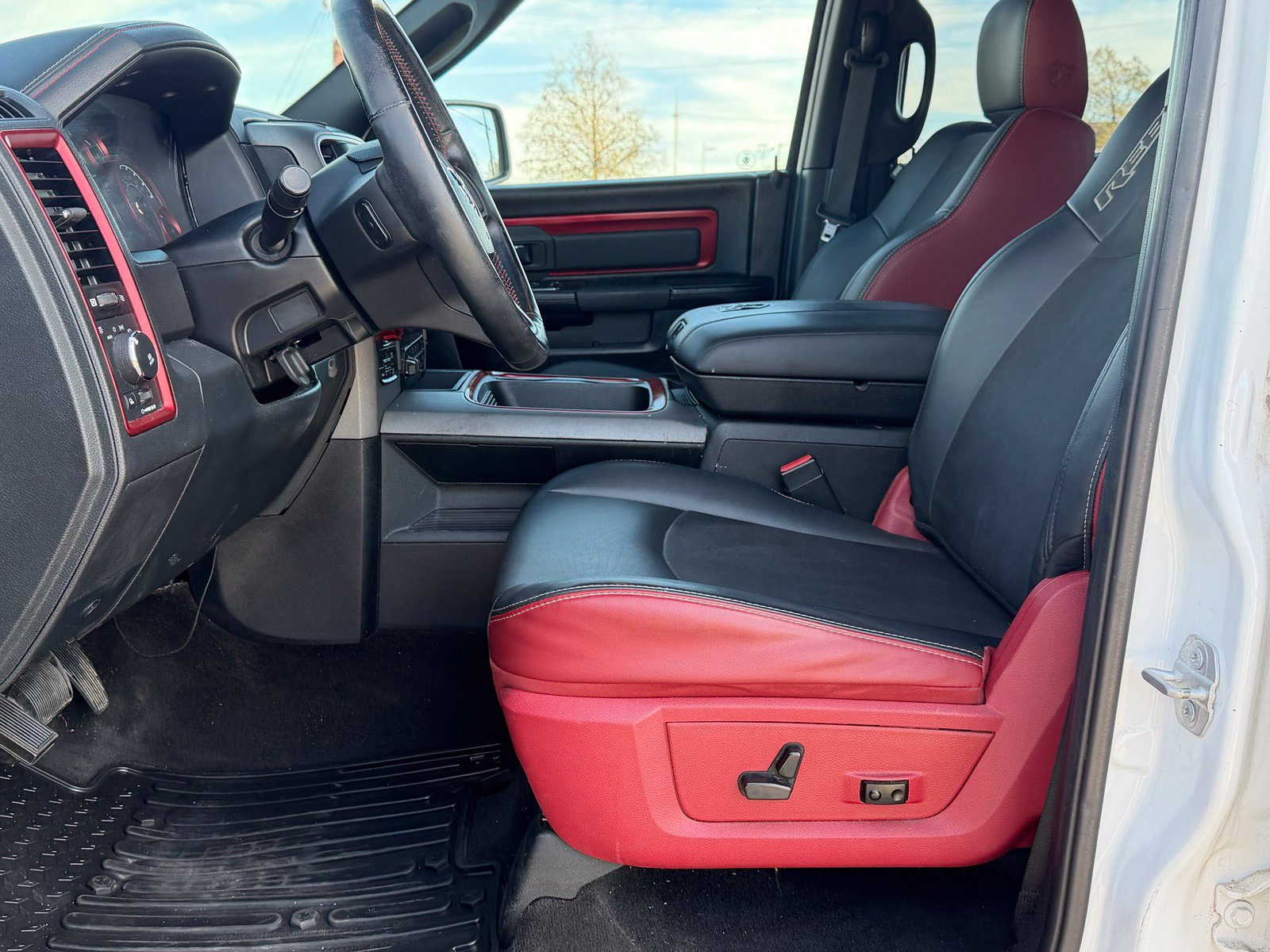 Used 2016 RAM 1500 Rebel w/ Luxury Group AWD/4WD image 34