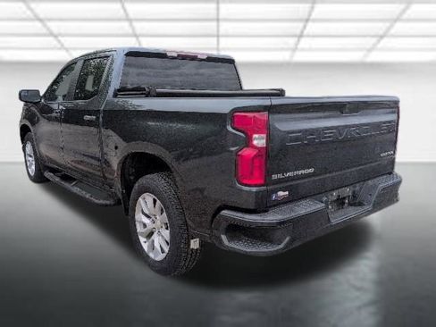 Used 2020 Chevrolet Silverado 1500 Custom w/ Custom Convenience Package RWD image 2