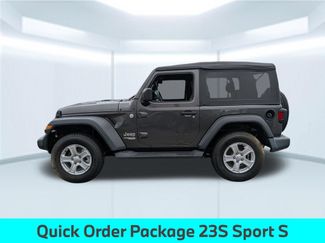 Used 2018 Jeep Wrangler Sport AWD/4WD video 2