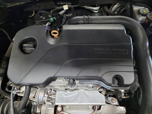 Used 2020 Chevrolet Malibu LT FWD image 30