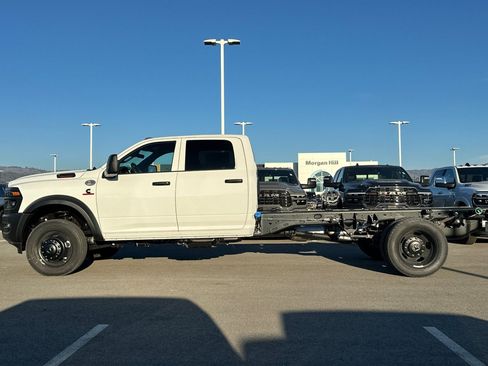 New 2026 RAM 4500 Tradesman AWD/4WD image 7
