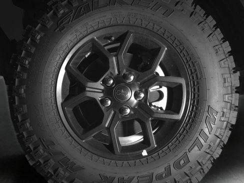 Used 2025 Jeep Wrangler Unlimited Sport S 4xe AWD/4WD image 9