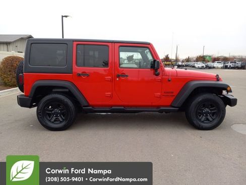 Used 2018 Jeep Wrangler Unlimited Sport w/ Connectivity Group image 2