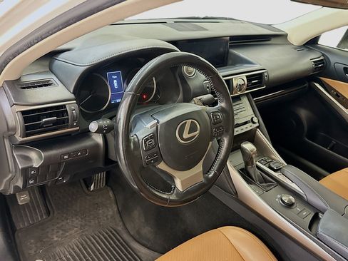 Used 2017 Lexus IS 300 AWD image 18