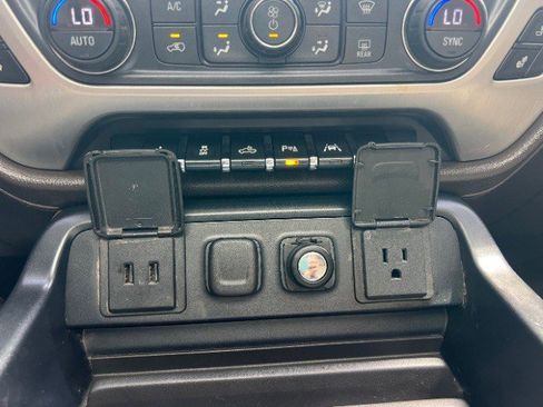 Used 2017 GMC Sierra 1500 SLT w/ Texas SLT Premium Package AWD/4WD image 55