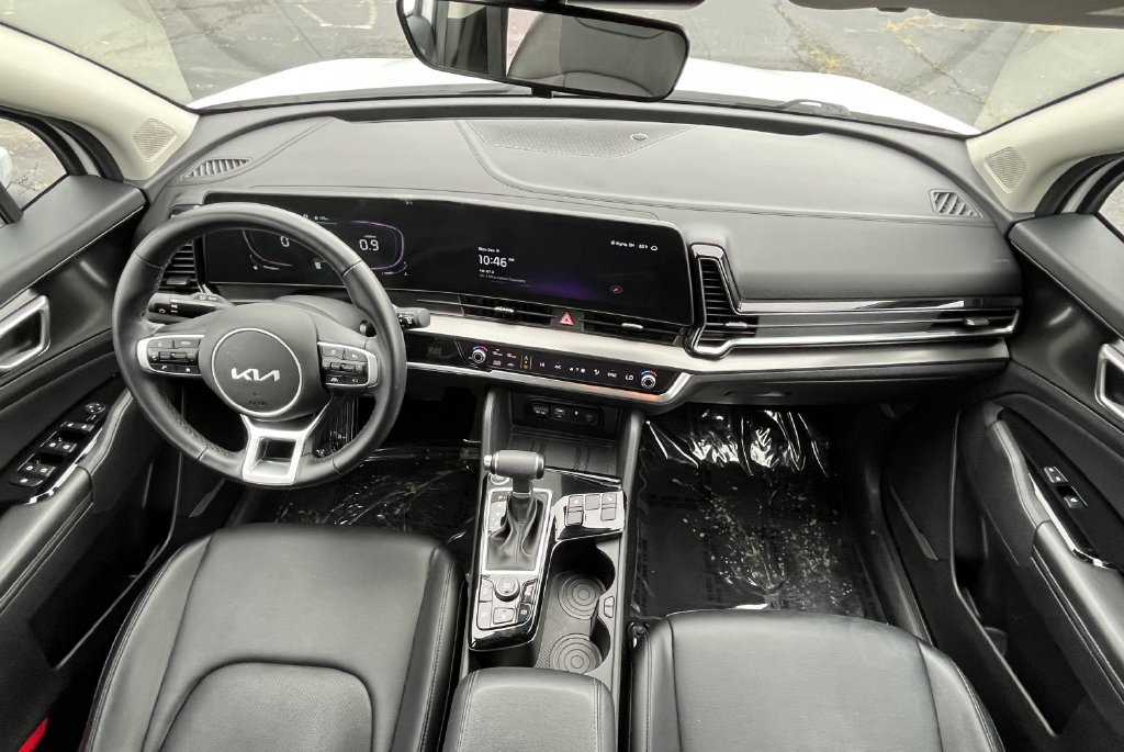 Used 2024 Kia Sportage EX FWD image 13