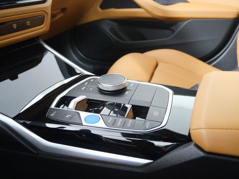 Certified 2024 BMW i4 eDrive40 w/ Premium Package image 28