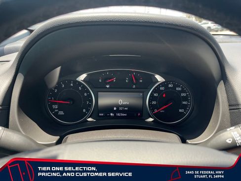 Used 2024 GMC Terrain SLT w/ Tech Package FWD image 21