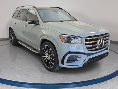 New 2026 Mercedes-Benz GLS 450 4MATIC image 3