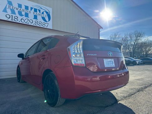 Used 2011 Toyota Prius Two image 16