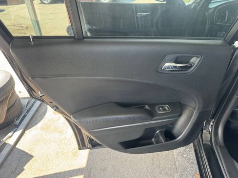 Used 2013 Dodge Charger SE w/ Connectivity Group RWD image 18