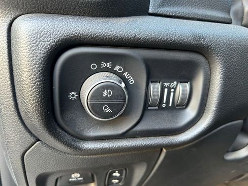 Used 2024 RAM 1500 Laramie image 19