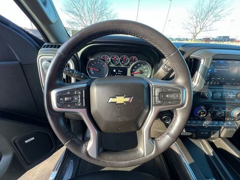 Used 2022 Chevrolet Silverado 1500 LTZ w/ LTZ Premium Package image 40
