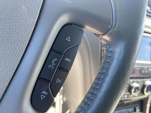 Used 2015 Buick Enclave Premium FWD image 18