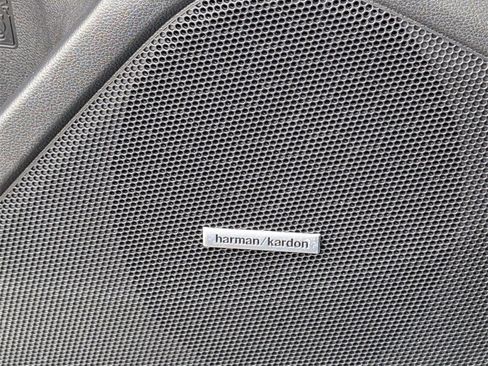 Used 2023 Subaru Forester Touring image 32