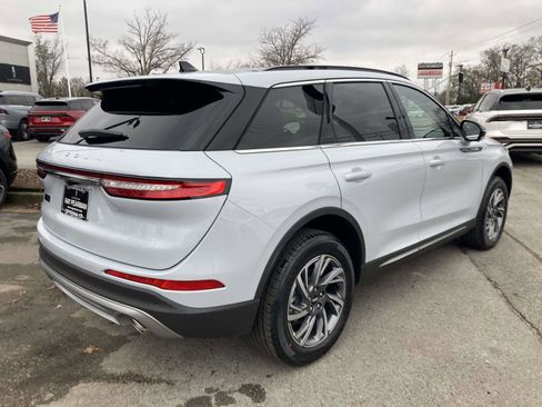 New 2026 Lincoln Corsair Premiere image 3