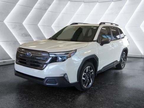 Used 2026 Subaru Forester Limited AWD/4WD image 3