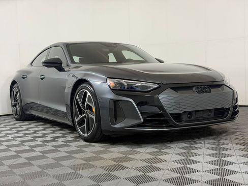 Used 2024 Audi RS e-tron GT w/ Carbon Performance Package AWD/4WD image 7