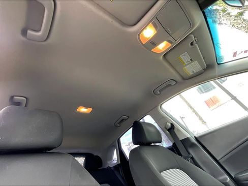 Used 2019 Hyundai Kona SE image 14