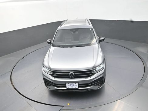 Used 2024 Volkswagen Tiguan SE R-Line FWD image 15