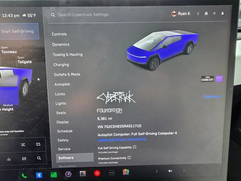 Used 2024 Tesla Cybertruck AWD Crew Cab image 11