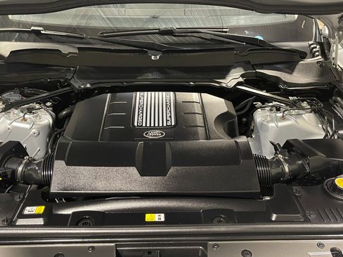 Used 2017 Land Rover Range Rover image 42