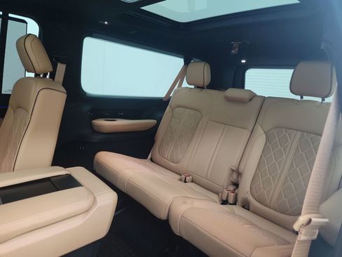 New 2026 Jeep Grand Wagoneer L Summit AWD/4WD image 31