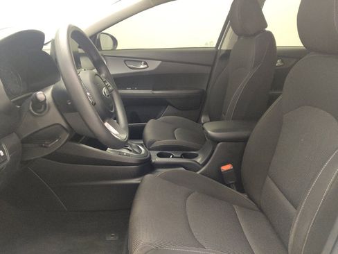 Used 2021 Kia Forte LXS FWD image 17