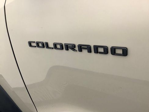 Used 2024 Chevrolet Colorado ZR2 w/ ZR2 Convenience Package III AWD/4WD image 22