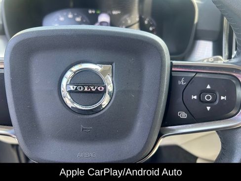 Used 2019 Volvo XC40 T5 Momentum AWD/4WD image 11