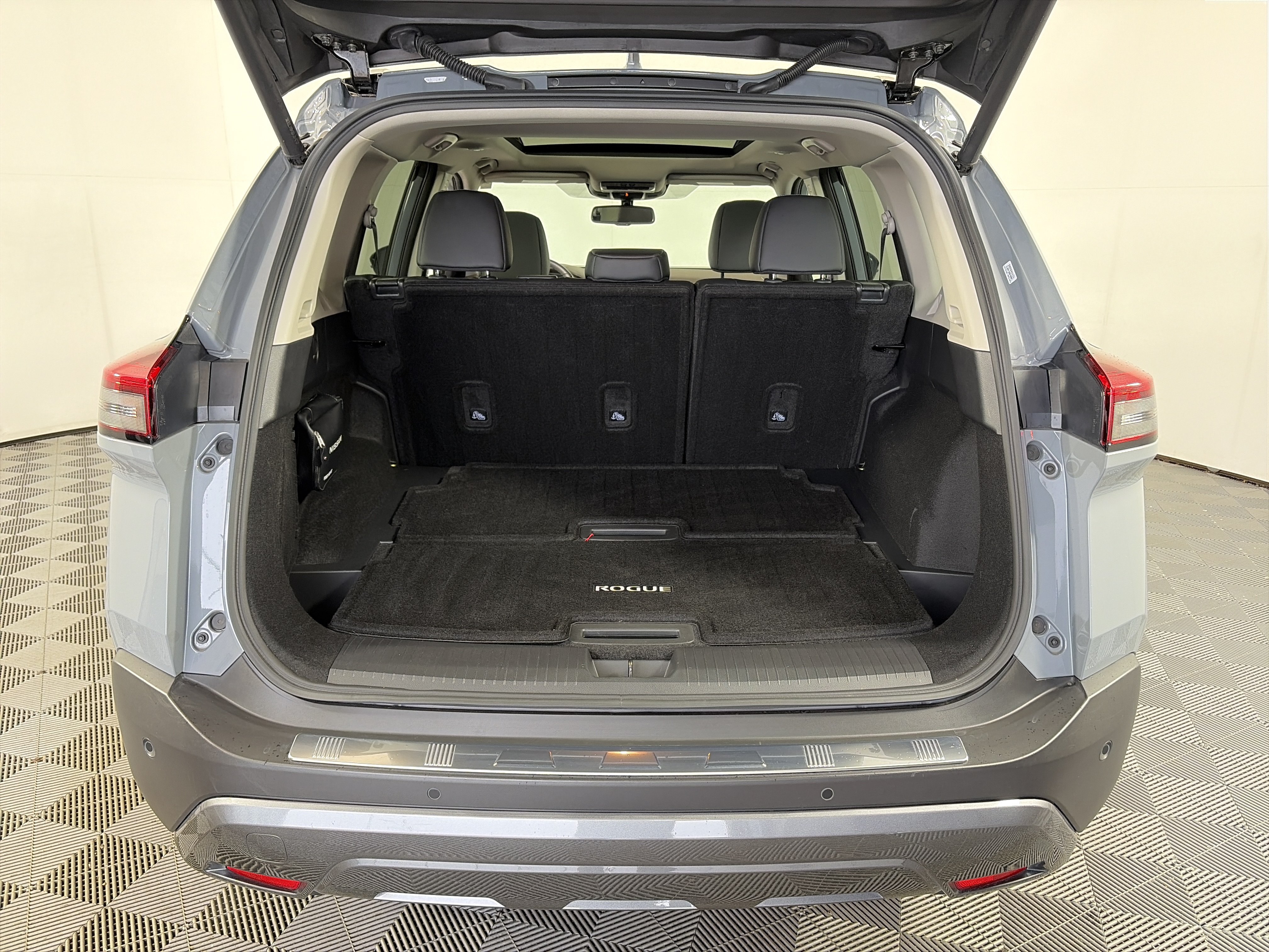 Certified 2023 Nissan Rogue SL w/ SL Premium Package AWD/4WD image 15