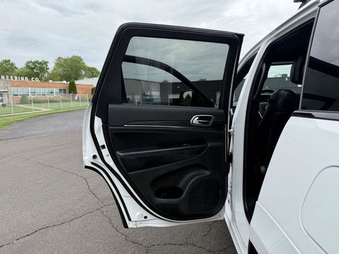 Used 2019 Jeep Grand Cherokee Limited X AWD/4WD image 19