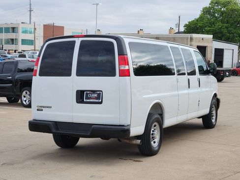 Used 2025 Chevrolet Express 3500 LS RWD image 13