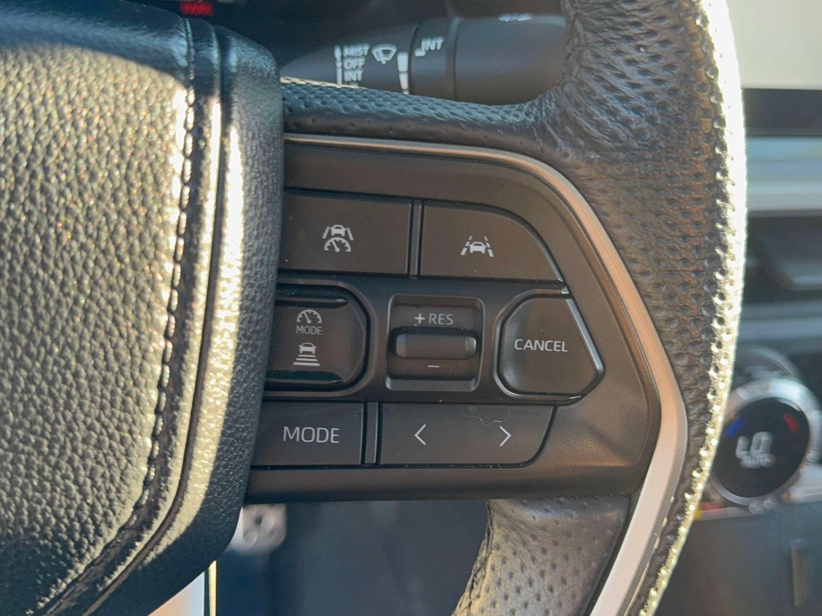 Certified 2024 Toyota Tacoma TRD Sport w/ TRD Sport Premium Package AWD/4WD image 18