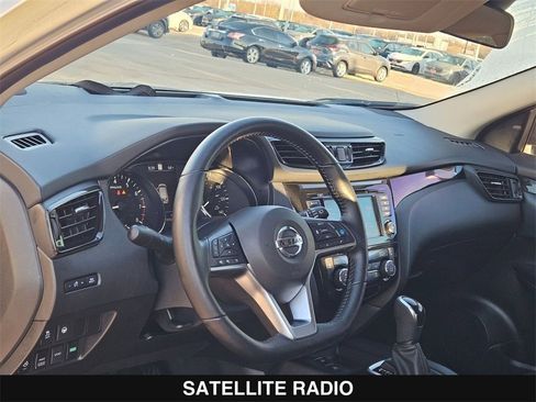Used 2022 Nissan Rogue Sport SL image 13
