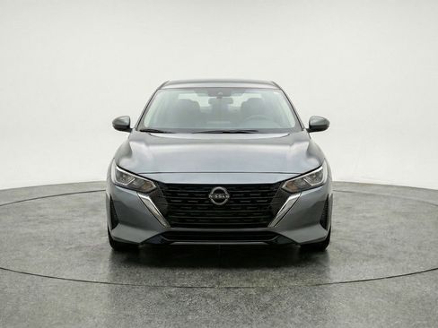 Used 2025 Nissan Sentra SV image 2