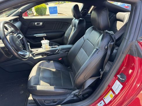 Used 2021 Ford Mustang GT Premium RWD image 7