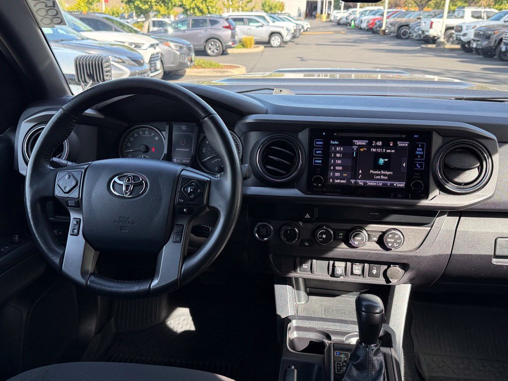 Used 2019 Toyota Tacoma TRD Sport AWD/4WD image 28