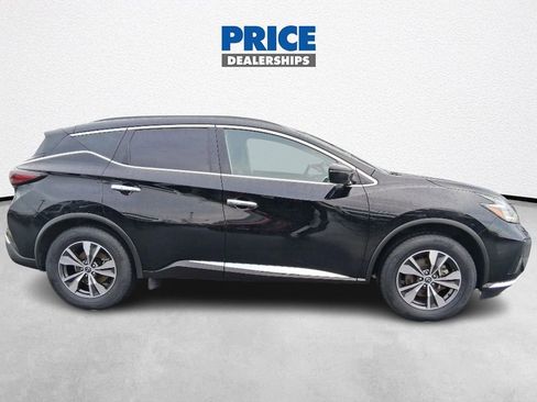 Used 2023 Nissan Murano SV image 2