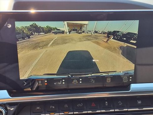 New 2026 GMC Sierra 1500 SLT image 4