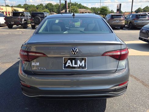 Used 2024 Volkswagen Jetta S FWD image 11