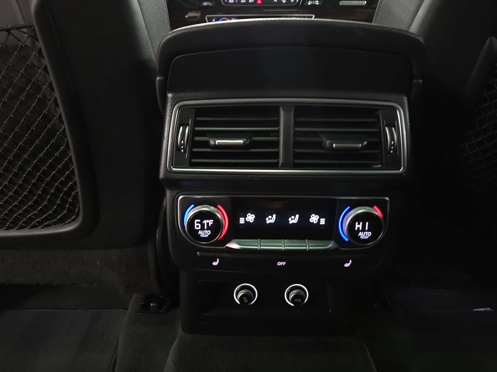 Used 2018 Audi Q7 3.0T Prestige AWD/4WD image 33