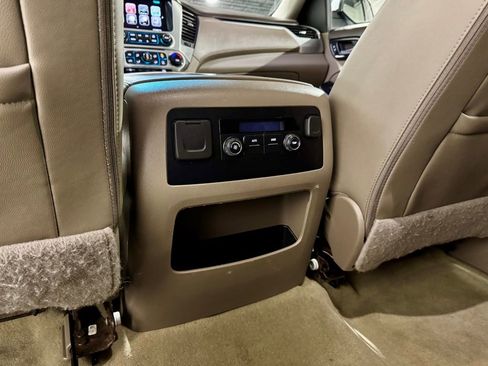 Used 2018 GMC Yukon SLT image 28