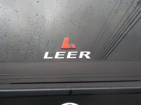 Used 2012 Nissan Titan SV w/ SV Value Truck Pkg image 16