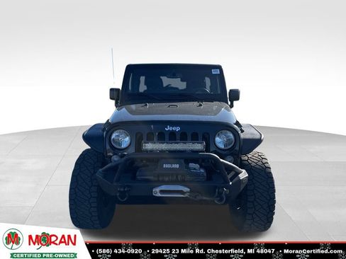 Used 2015 Jeep Wrangler Unlimited Rubicon w/ Connectivity Group image 8