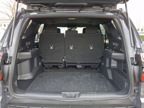 Used 2025 Toyota 4Runner SR5 image 29