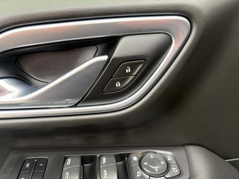 Used 2021 Chevrolet Tahoe LT w/ LT Signature Package image 13