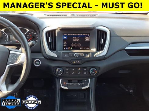 Used 2024 GMC Terrain SLE image 15